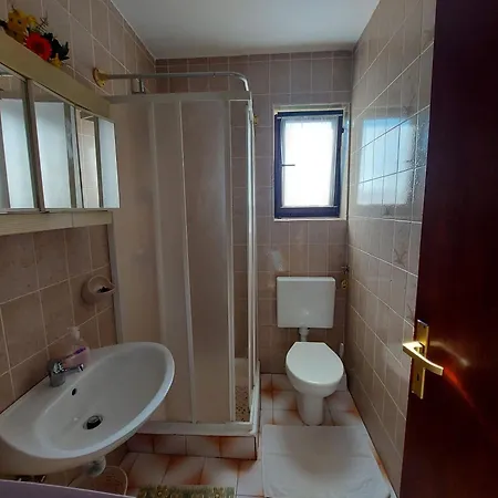 Fam Tomasic * Baška