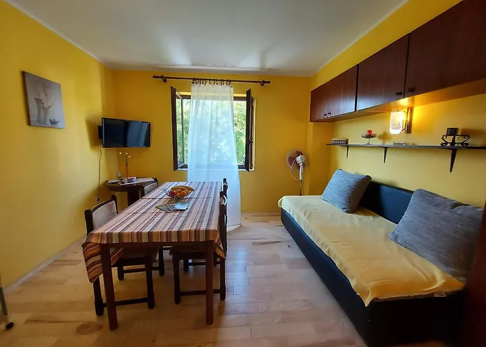 Fam Tomasic Appartement Baška